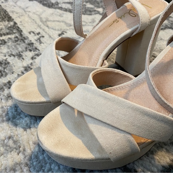 Lulus Light Nude Suede Ankle Strap Heels, Size 6 - Picture 4 of 11